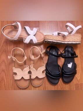 Lot of girls sandals size 3